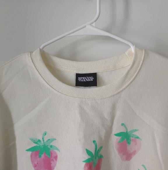 Special Thanks strawberry printed cream sweater, new with tags - S - Picture 4 of 9